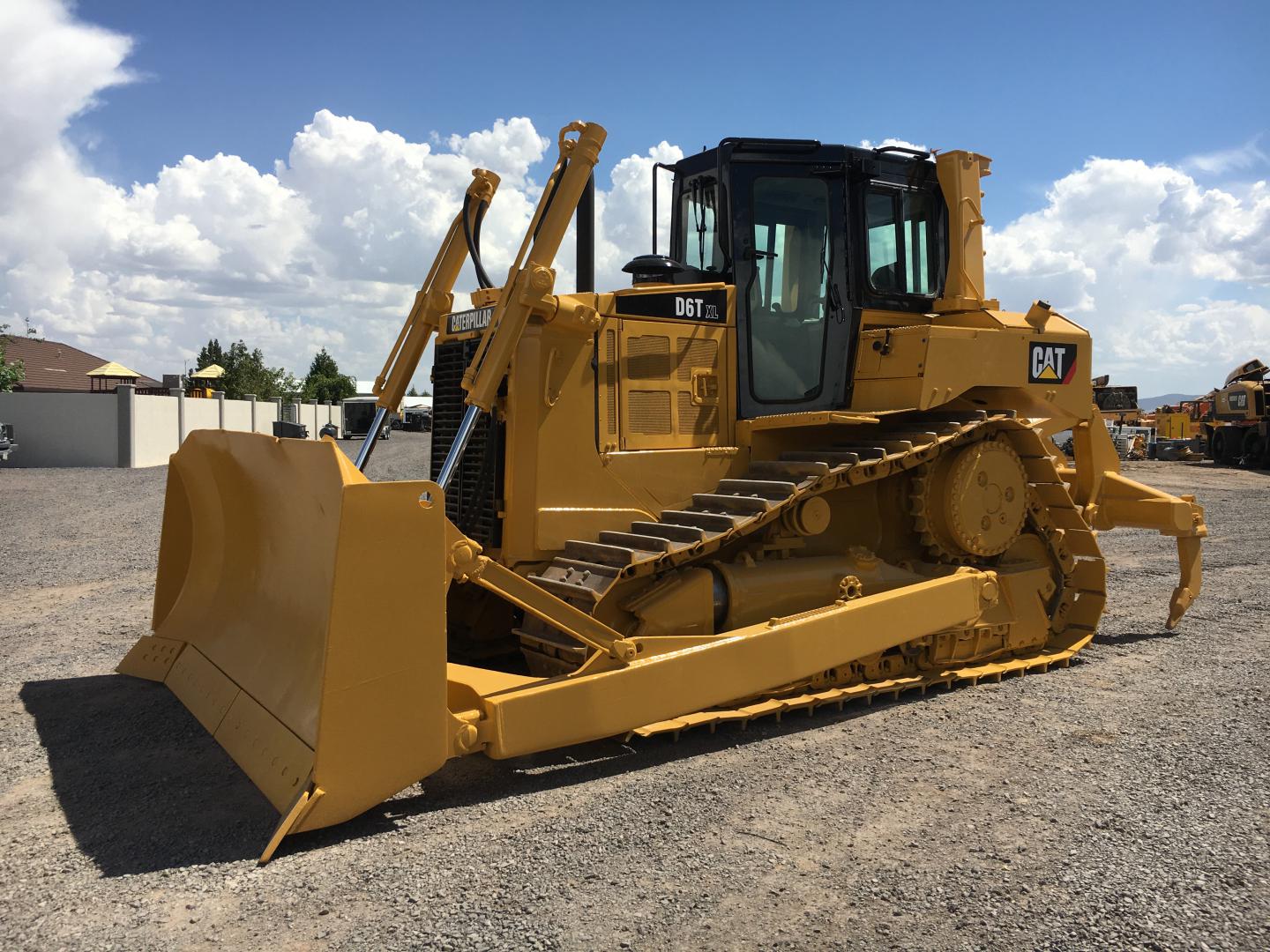 ./imagenes/INVOICE/2019/16115/TOPADOR FRONTAL CATERPILLAR D6T XL (32).JPG